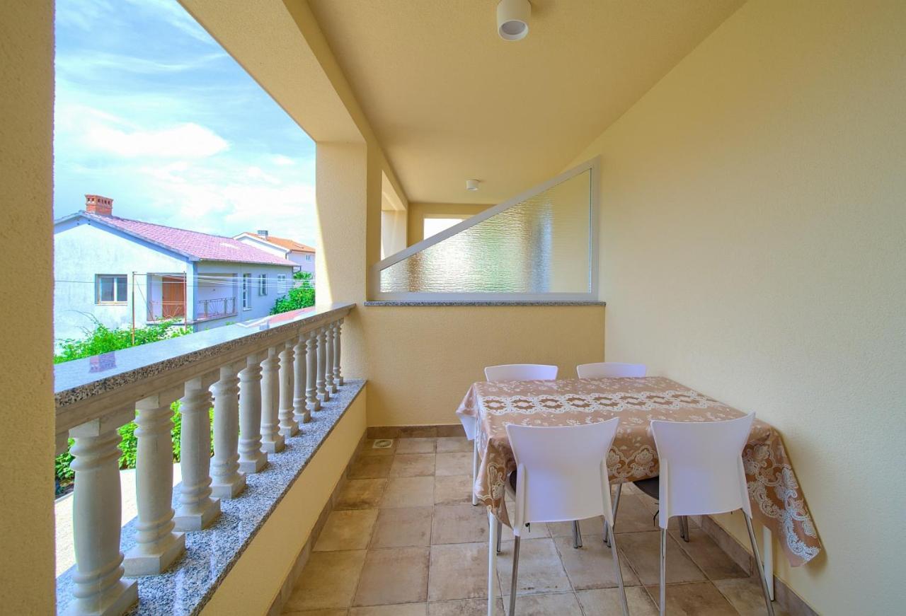 Apartmani Dal Malinska Luaran gambar