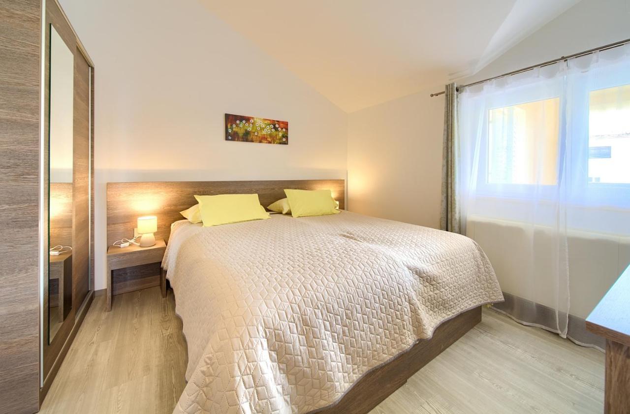 Apartmani Dal Malinska Luaran gambar