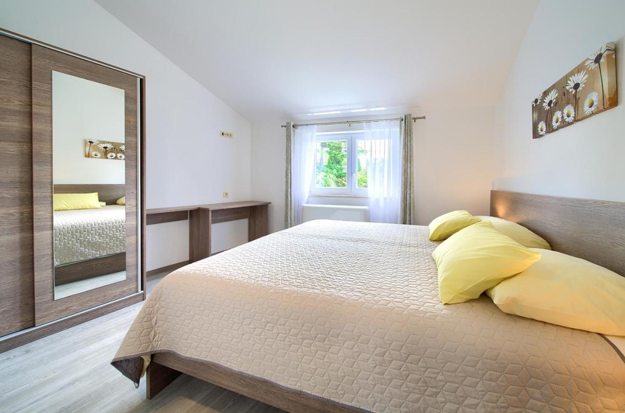 Apartmani Dal Malinska Luaran gambar
